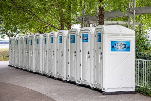 Portable Toilet Options We Offer in Third Lake, IL